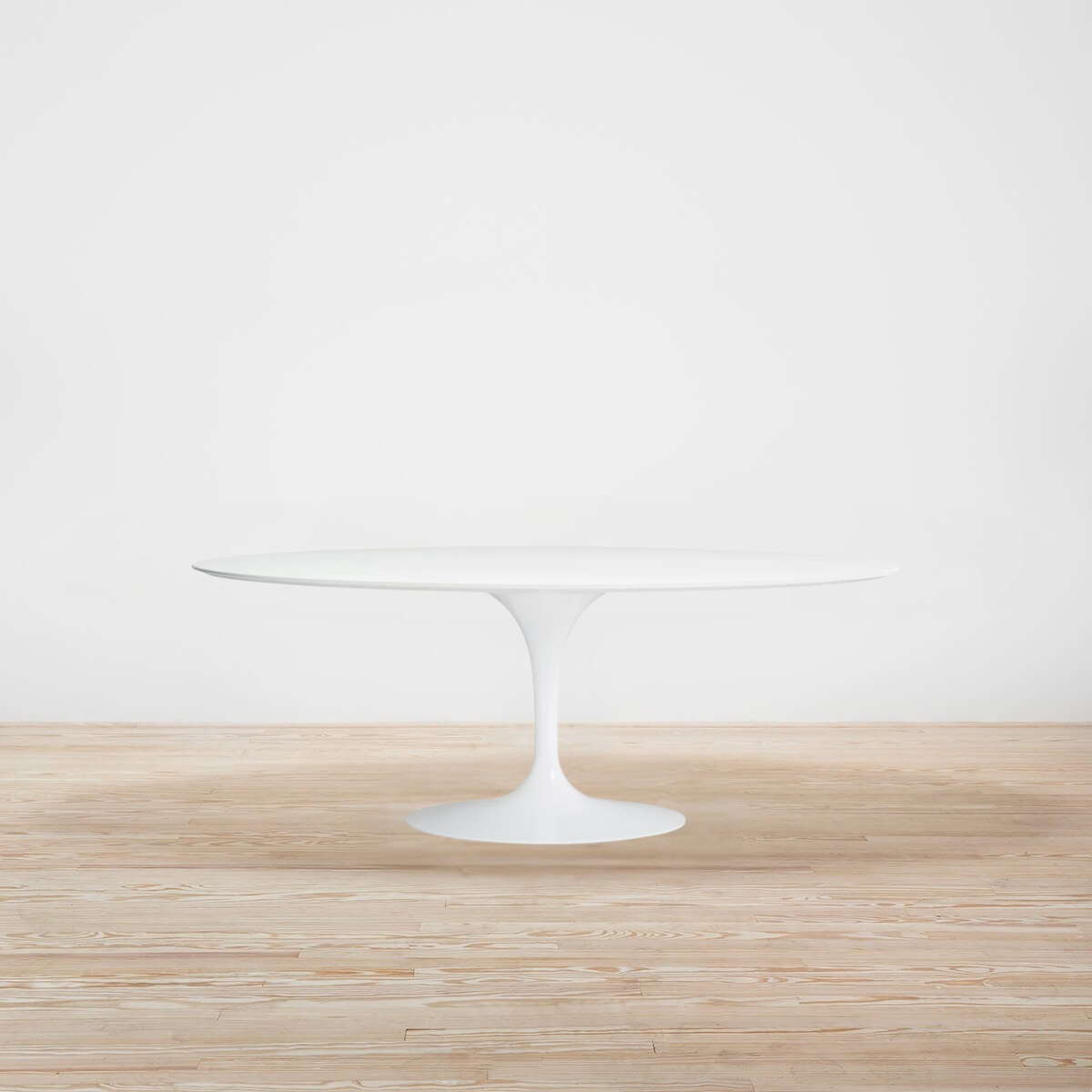 Mesa Tulip Saarinen oval 198 - Knoll