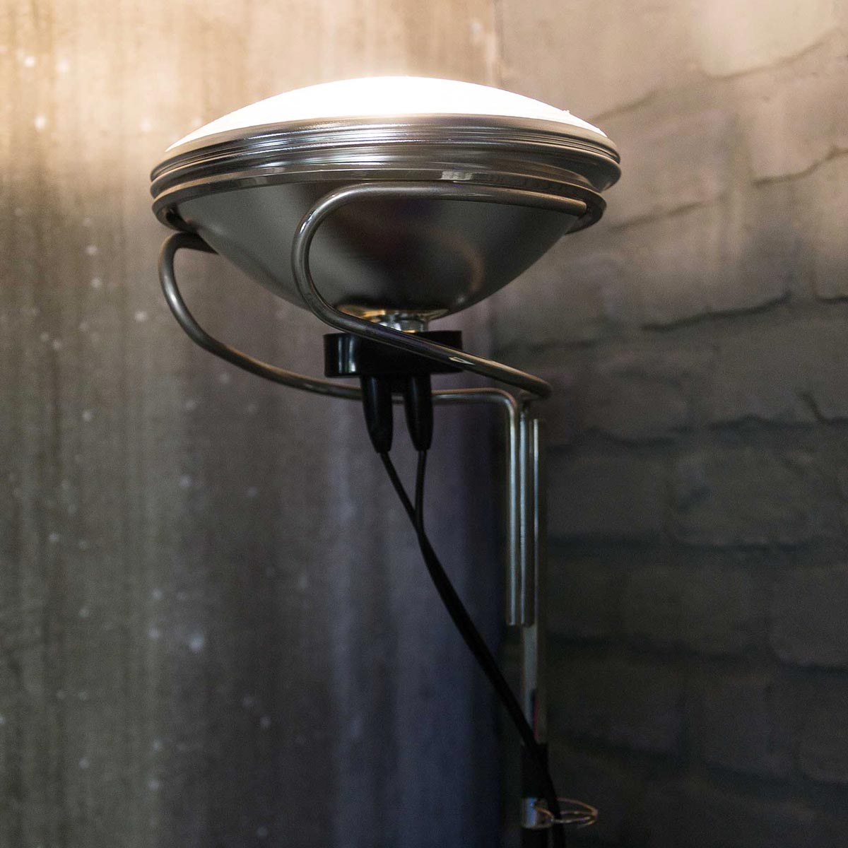 Lampara Toio diseñada por Archille Castiglioni - Flos