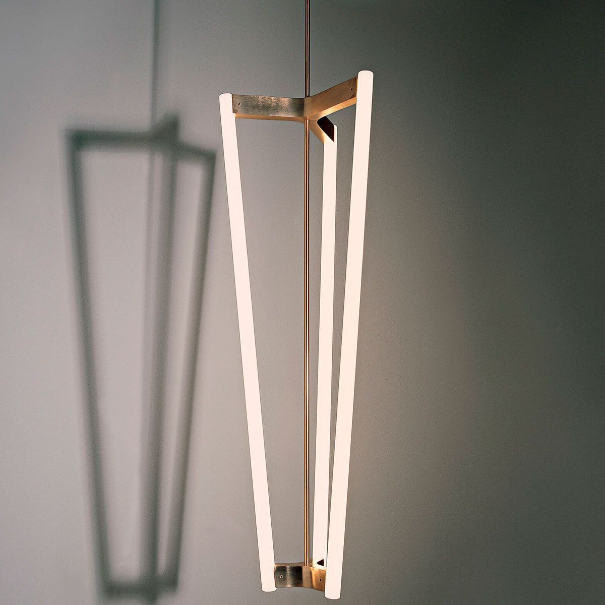 Lámpara Tube Chandelier Latón - Michael Anastassiades (copia)