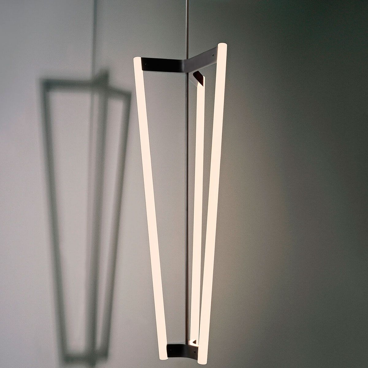 Lámpara Tube Chandelier Latón - Michael Anastassiades (copia)