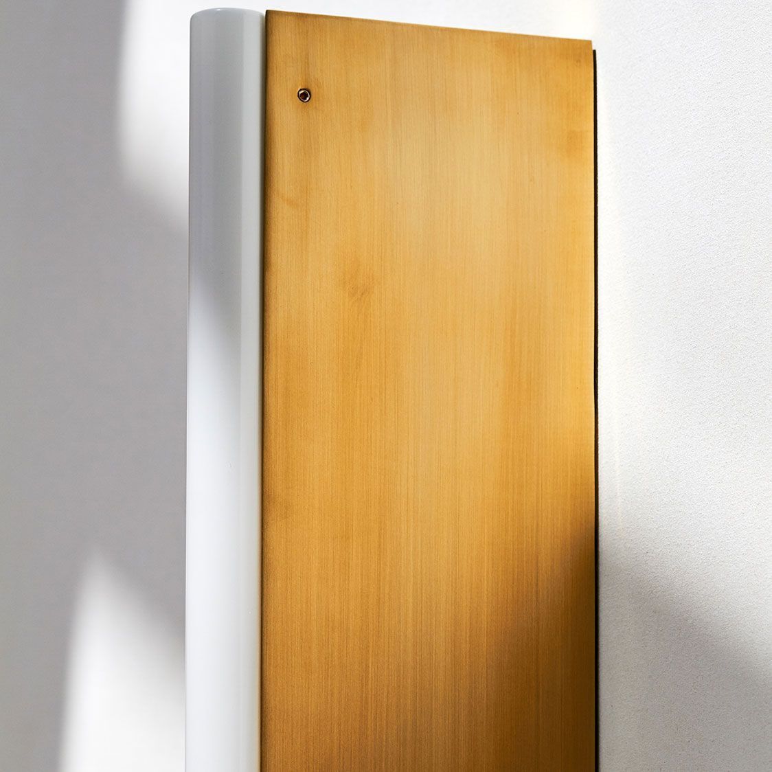 Lámpara Tube Wall Latón - Michael Anastassiades Lámpara Tube Wall Latón - Michael Anastassiades
