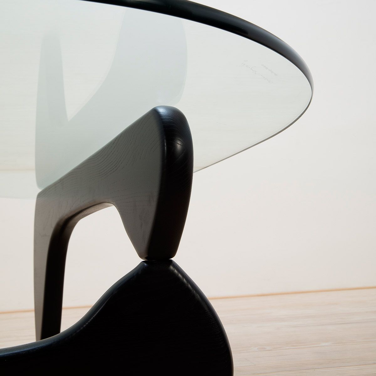 Mesa Coffee Table Noguchi Fresno - Vitra Mesa Coffee Table Noguchi Fresno - Vitra