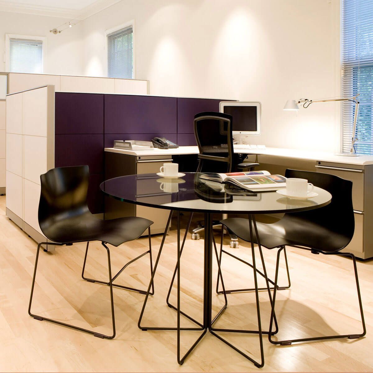 Mesa Paperclip Exterior - Knoll Mesa Paperclip Exterior - Knoll