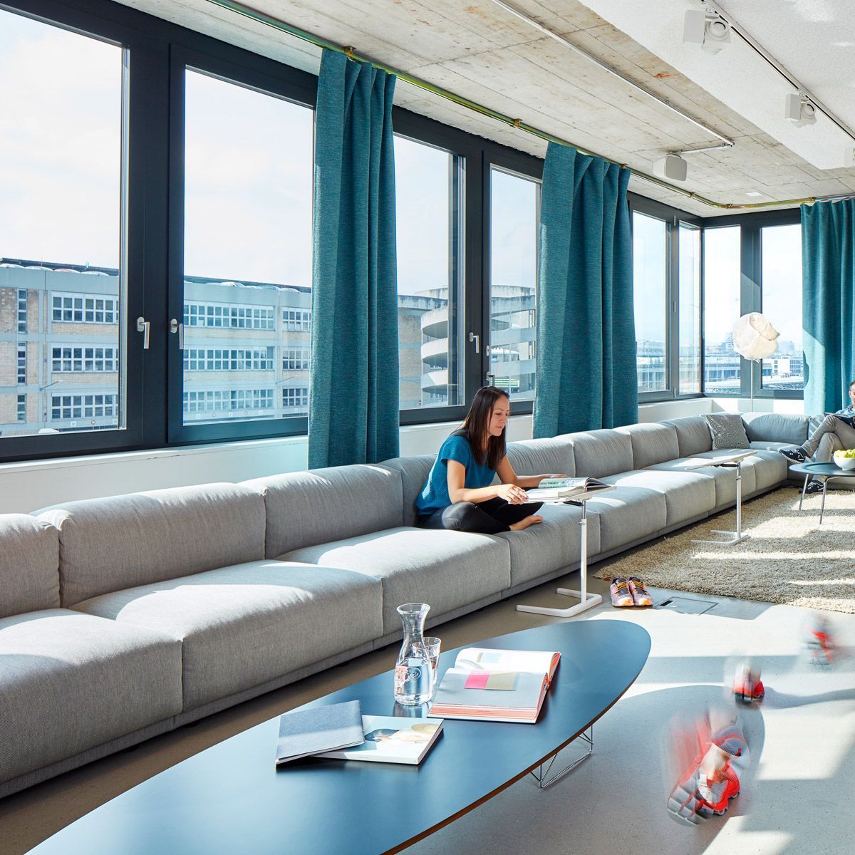 Mesa centro Elliptical Table ETR - Vitra