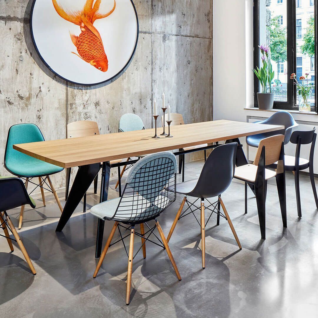 Mesa EM de Jean Prouvé - Vitra