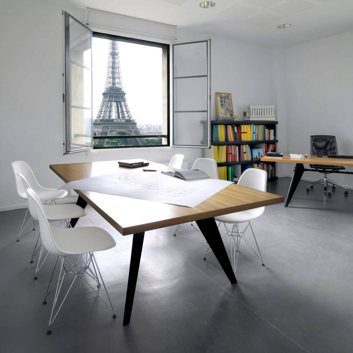 Mesa EM de Jean Prouvé - Vitra