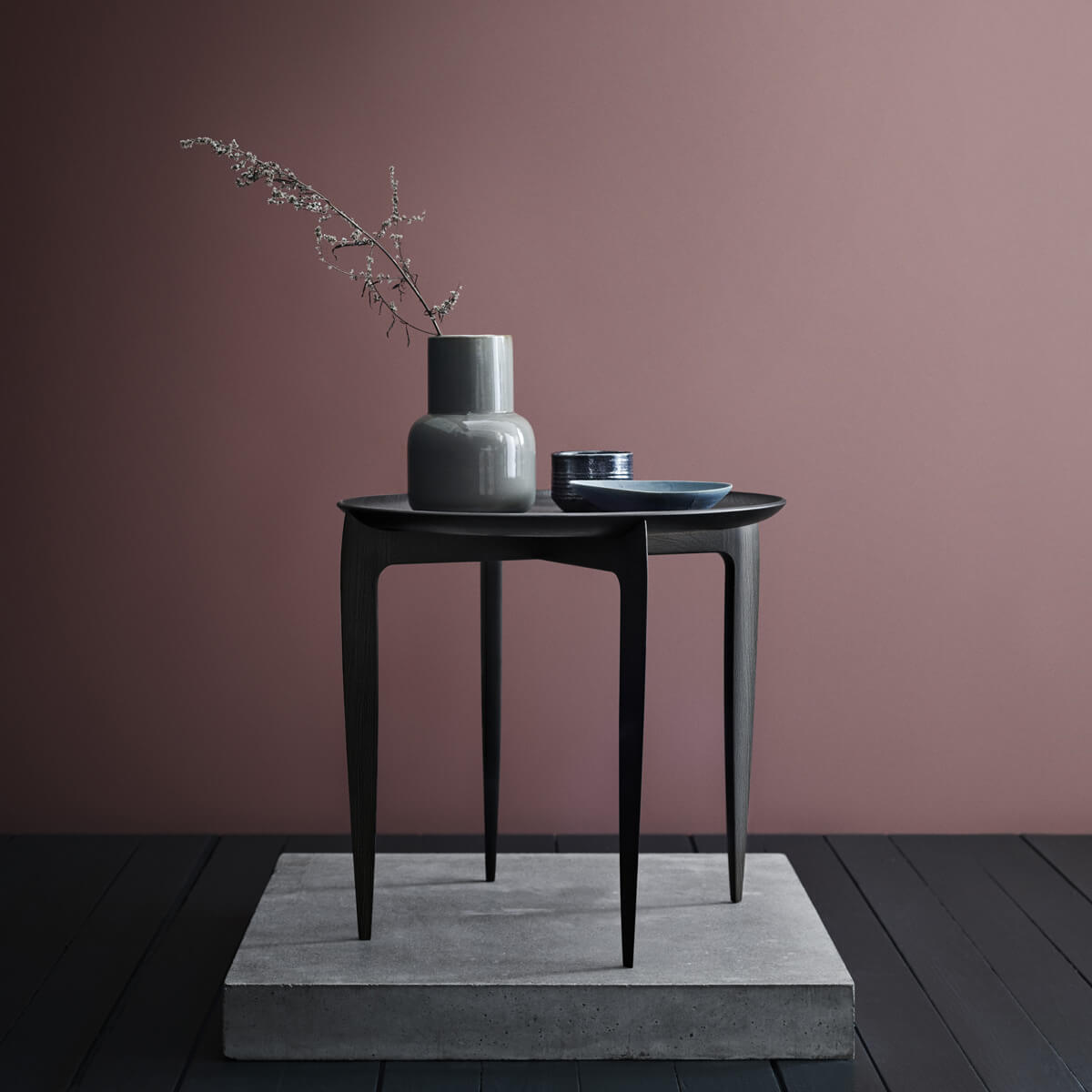 Mesita Tray Table lacado negro - Fritz Hansen