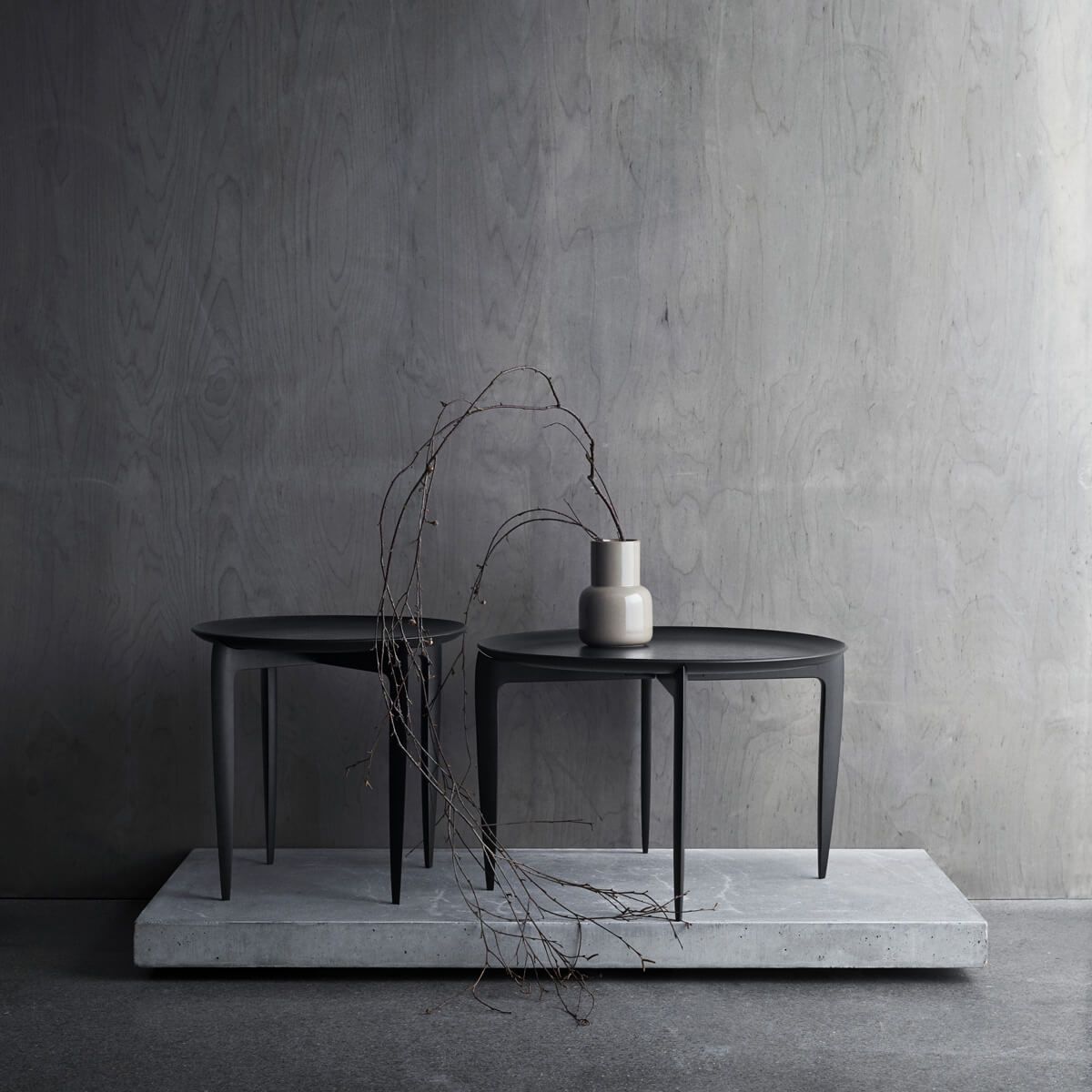Mesita Tray Table lacado negro - Fritz Hansen