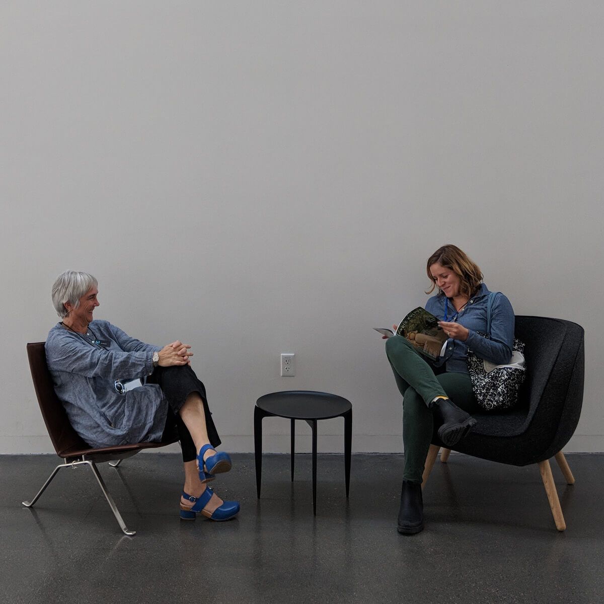 Mesita Tray Table lacado negro - Fritz Hansen