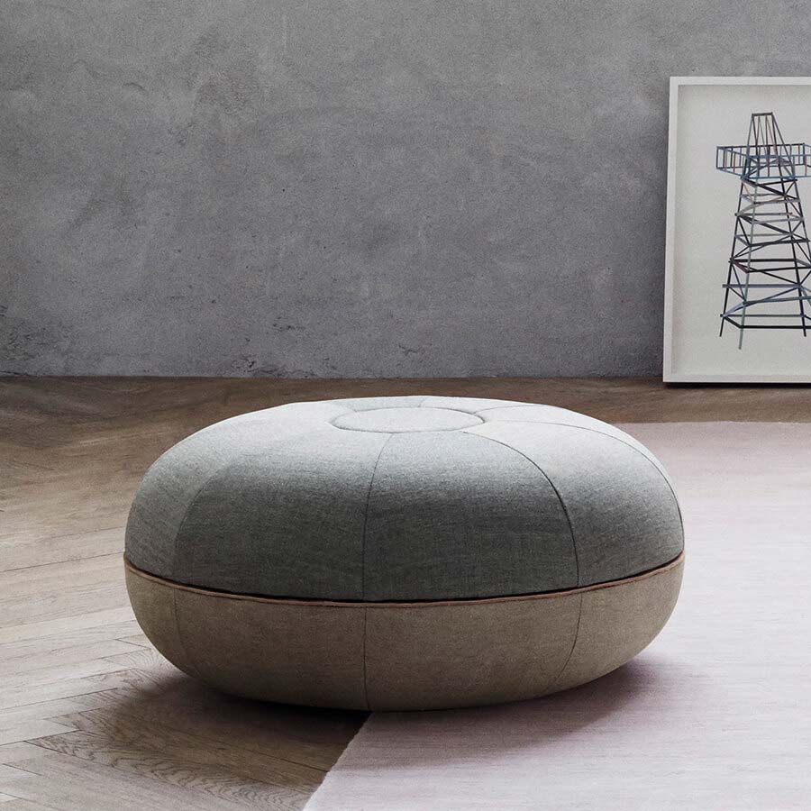 Pouf Cecilie Manz - Fritz Hansen Pouf Cecilie Manz editado por Fritz Hansen