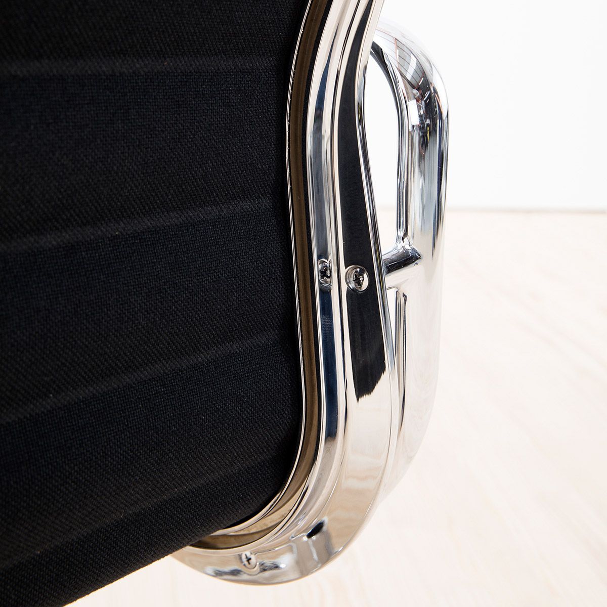 Silla Aluminium Chair EA 108 - Vitra