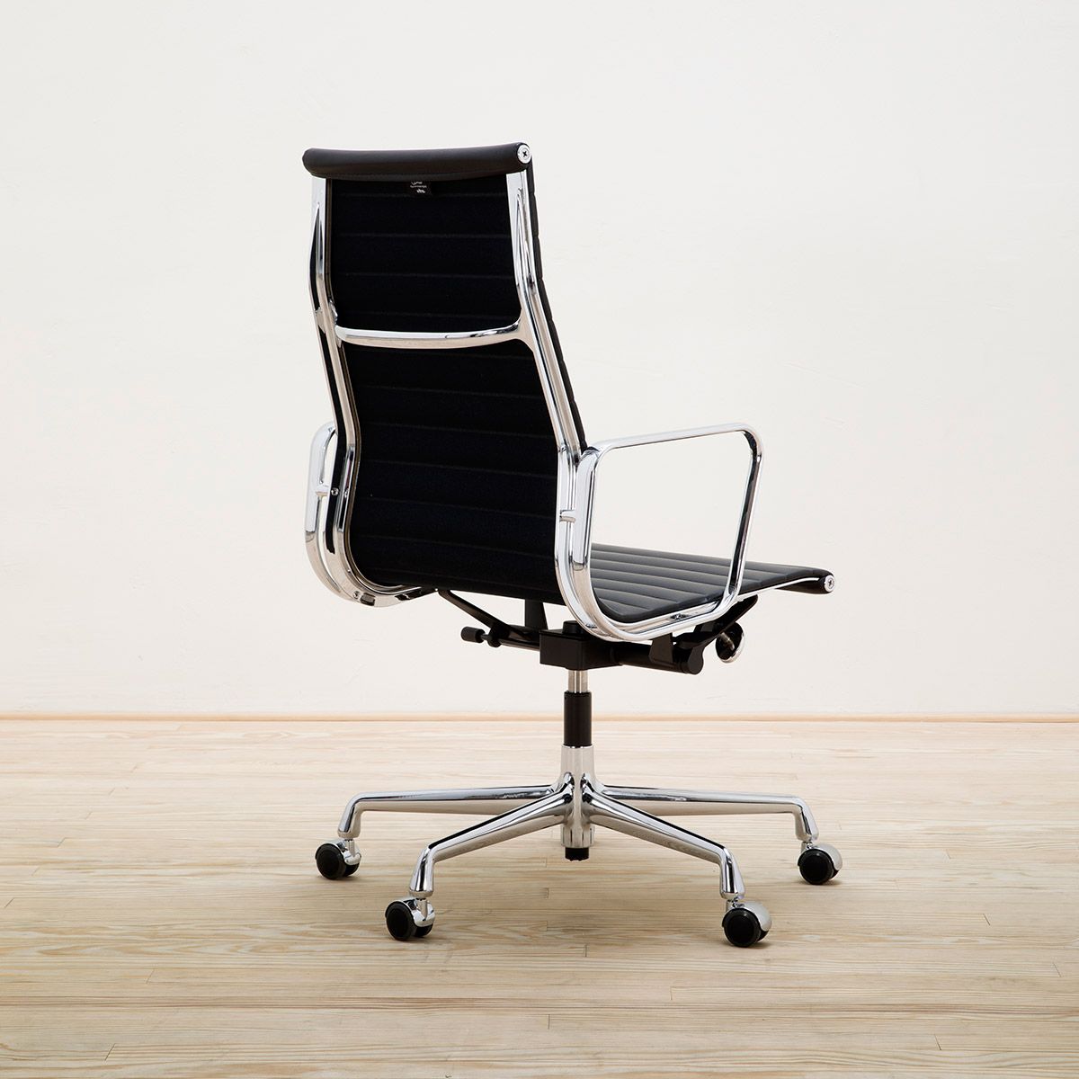 Silla Aluminium Chair EA 119 - Vitra Silla Aluminium Chair EA 119 - Vitra