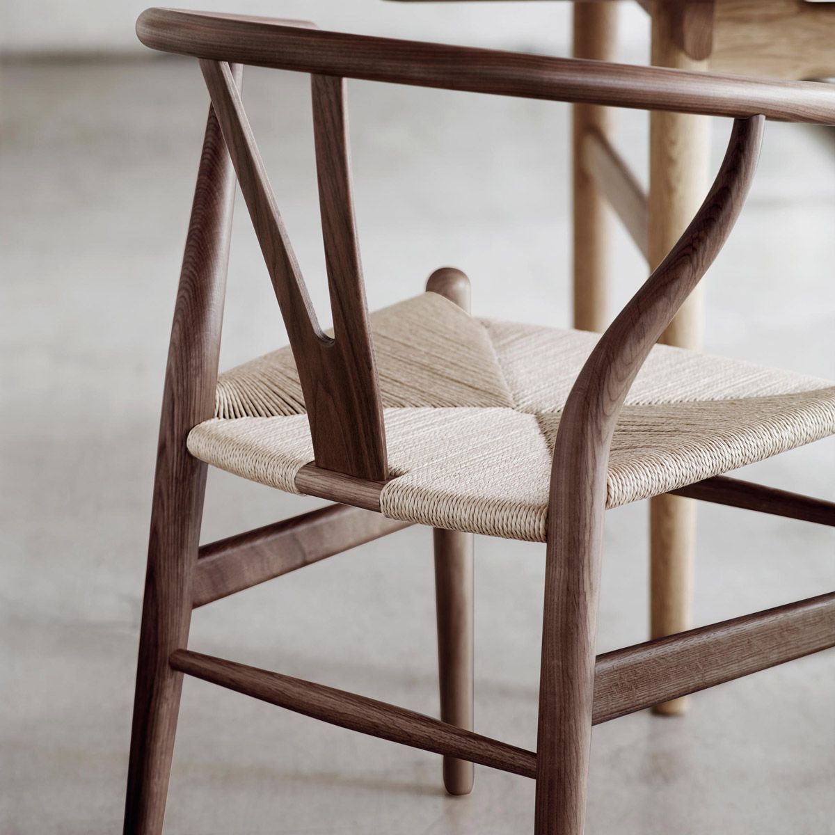 Silla CH24 de Hans J. Wegner - Carl Hansen & Son Silla CH24 de Hans J. Wegner editada por Carl Hansen & Son