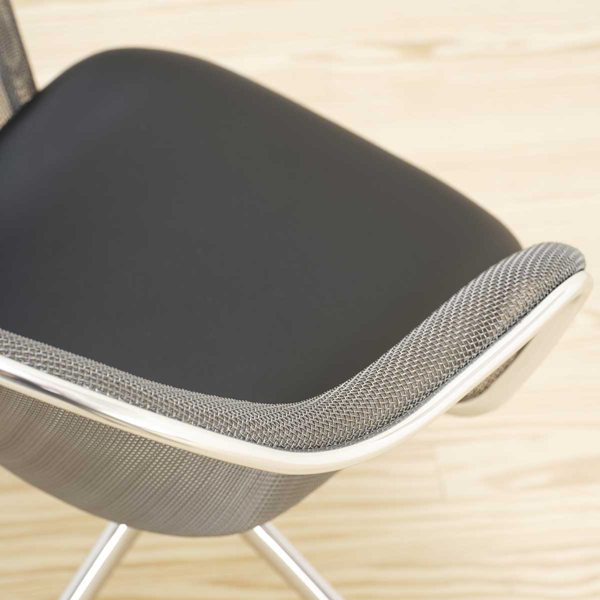Silla Iuta - B&B Italia