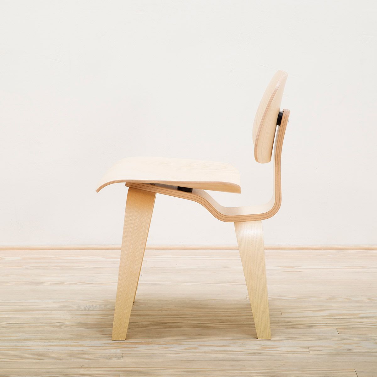 Silla Plywood Group DCW Fresno natural - Vitra Silla Plywood Group DCW Fresno natural - Vitra