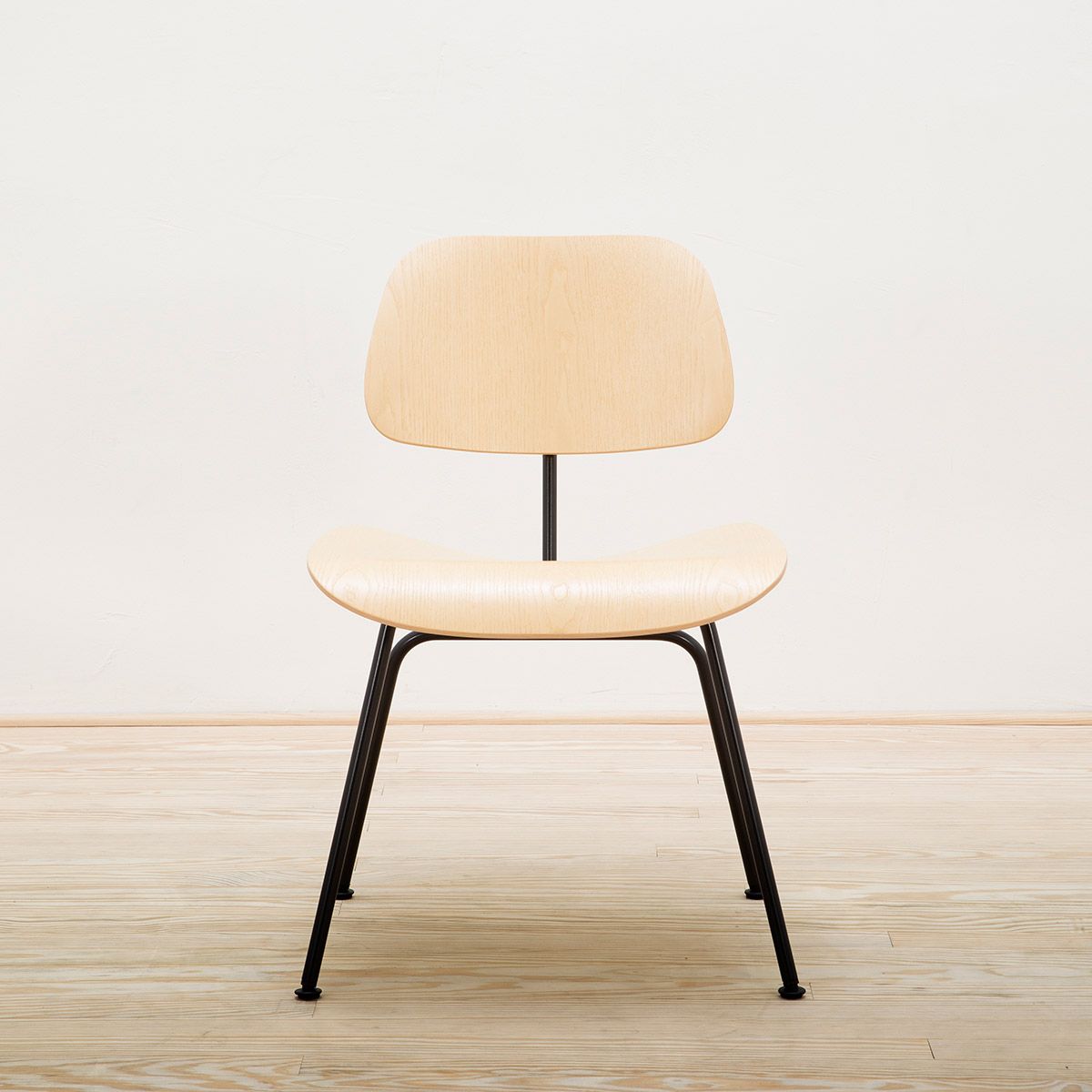 Silla Plywood Group DCM - Vitra Silla Plywood Group DCM - Vitra
