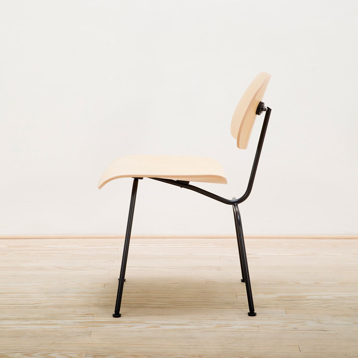 Silla Plywood Group DCM - Vitra Silla Plywood Group DCM - Vitra