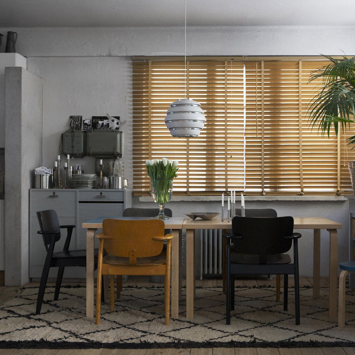 Silla Domus de llmari Tapiovaara editada por Artek