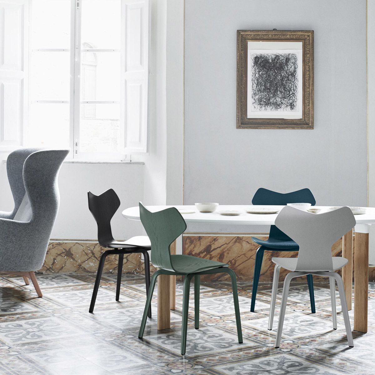 Silla Grand Prix Madera de Arne Jacobsen editada por Fritz Hansen