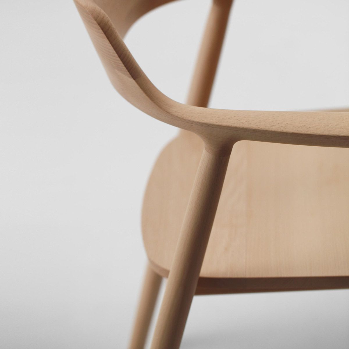 Sillón Hiroshima de Naoto Fukasawa editada por Maruni