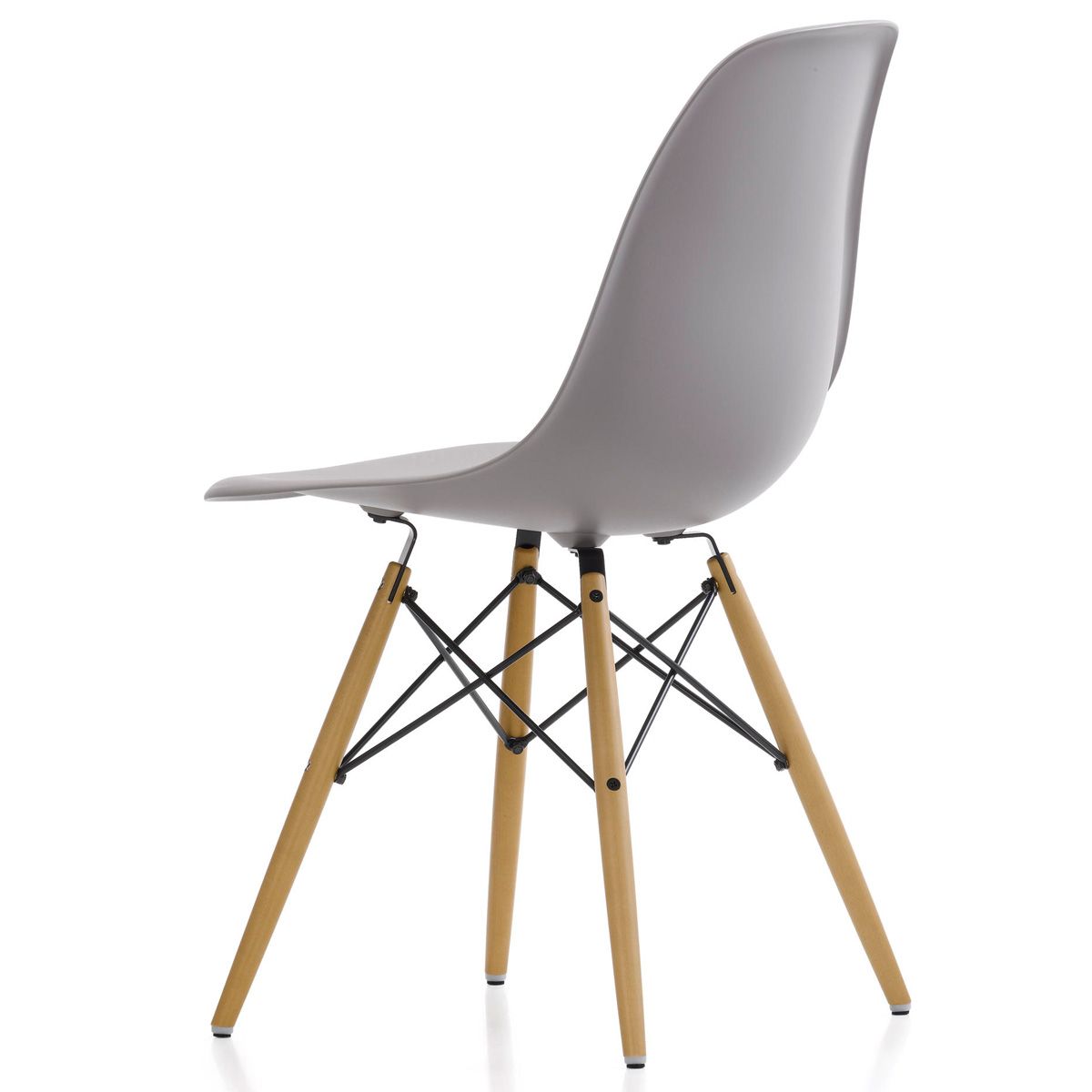 Silla Eames Plastic DSW de Charles y Ray Eames editada por Vitra