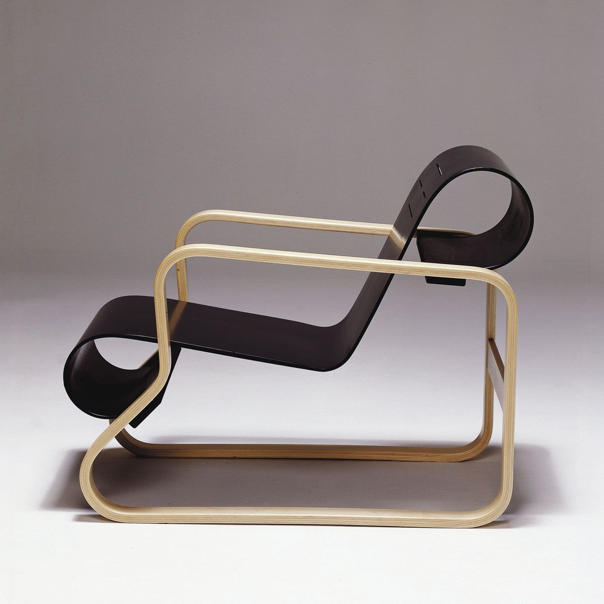 Sillón 41 Paimio negro - Artek Sillón 41 Paimio negro - Artek