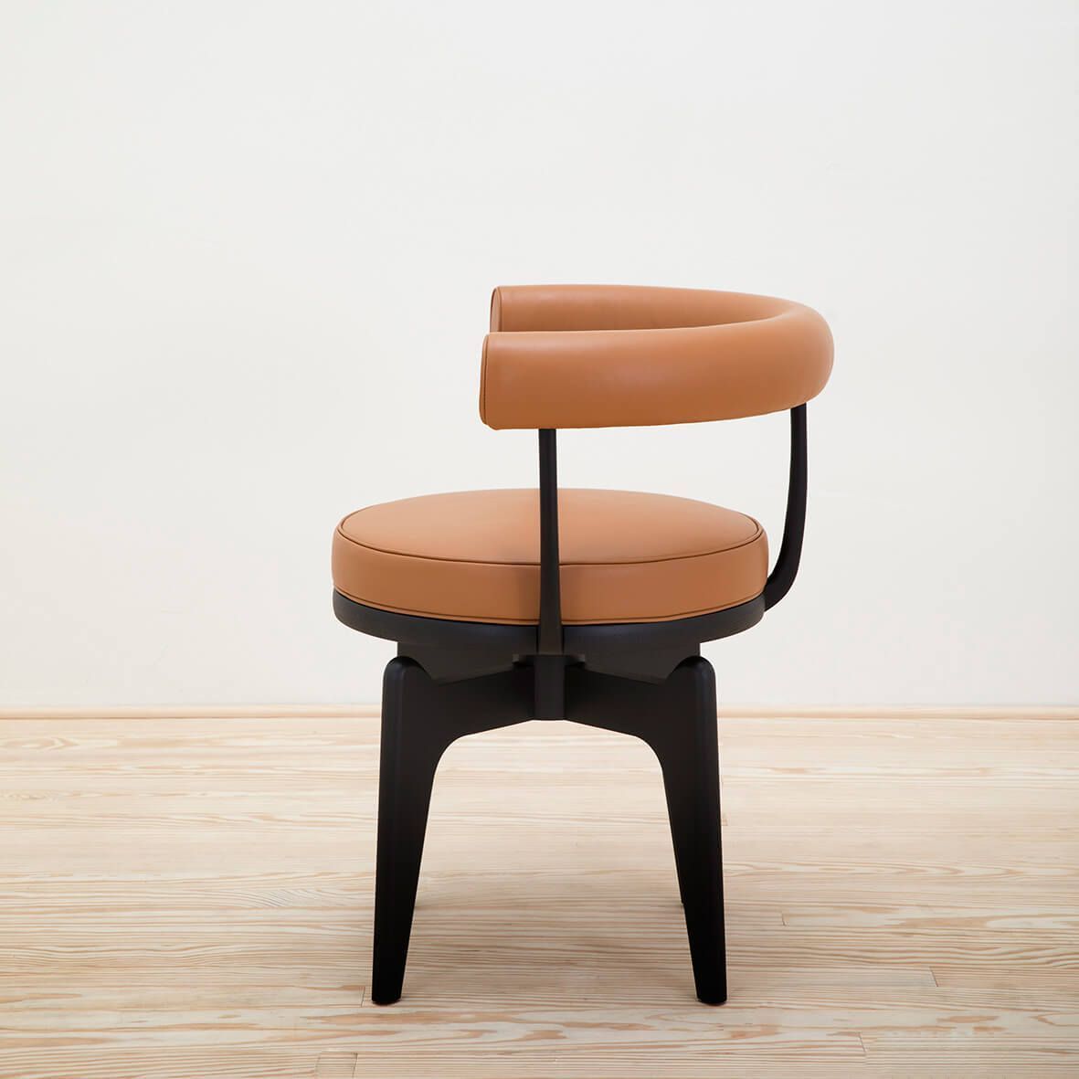 Sillón Indochine Fresno negro - Cassina Sillón Indochine Fresno negro - Cassina