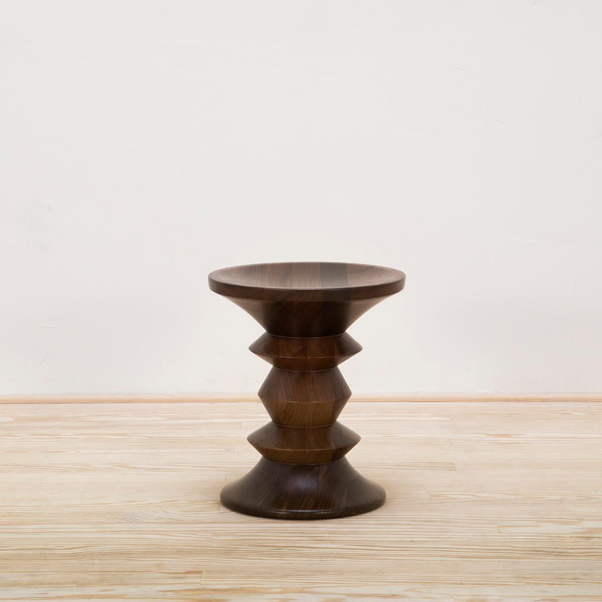 Taburete Stools Modelo A - Vitra