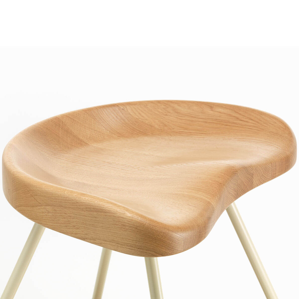 Tabouret N° 307 Roble natural de Jean Prouvé - Vitra