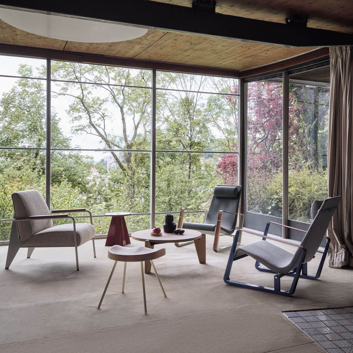 Tabouret N° 307 Roble natural de Jean Prouvé - Vitra