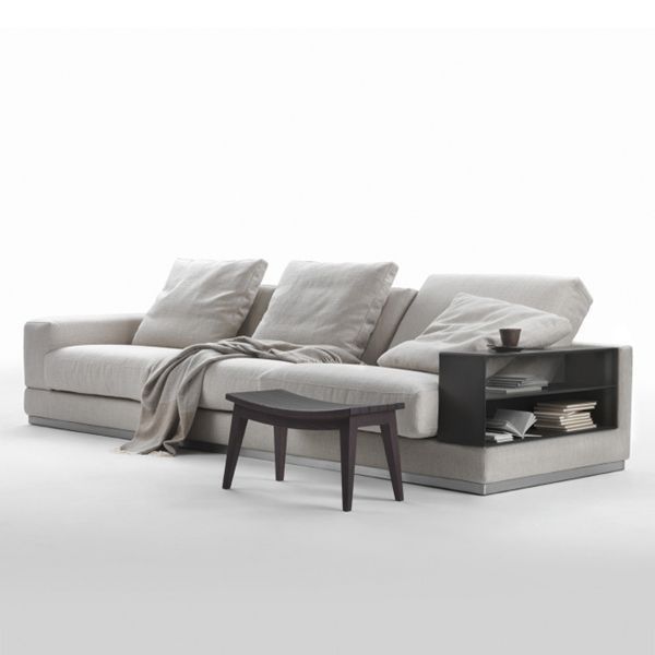 big-bob-sofa-flexform-02-1.jpg El sofá Big Bob es un diseño de Antonio Citterio que edita la marca Flexform. Un sofá con una amplia mirada, ensamblado con diferentes partes y líneas limpias, visiblemente suave y con el atractivo de un clásico. Apoyado en el suelo mediante una base de metal, se puede equipar con un mecanismo para facilitar el movimiento, proporcionando una posición cómoda para una relajación total.
Configurable a partir de diferentes módulos.
Precio para sofá de 243 x 105 x 70 cm en tapizado Super. Sin movimiento. No incluye cojines.
Consulte en las tiendas NAHARRO las diferentes configuraciones y acabados disponibles.