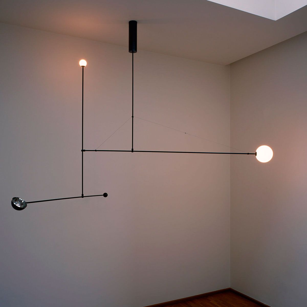 Lámpara Mobile Chandelier 1 - Michael Anastassiades Lámpara Mobile Chandelier 1 - Michael Anastassiades