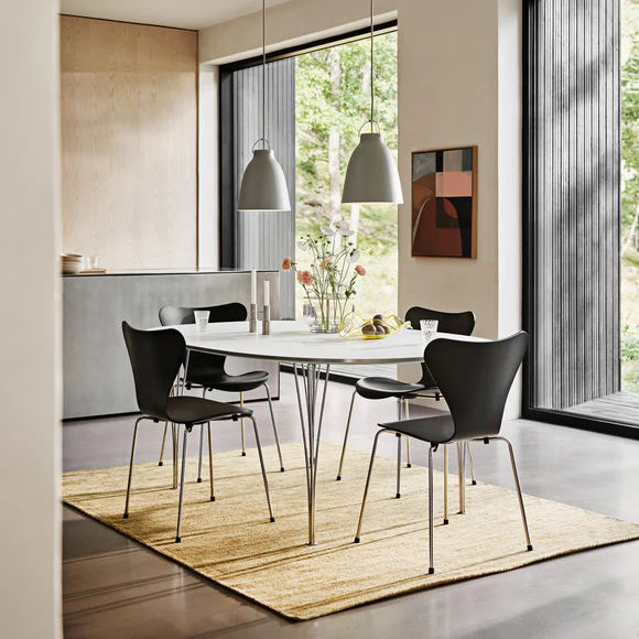 serie7-lacadonegro-fritzhansen Silla Series 7 Lacada Negro - Fritz Hansen