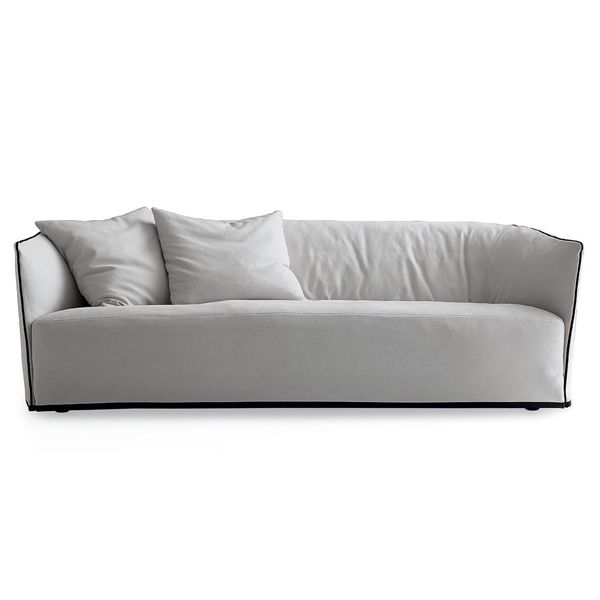 sofa_santa_monica_poliform_01.jpg El sofá Santa Mónica es un diseño de Jean-Marie Massaud para la firma Poliform, un sofá básico, con líneas acogedoras y cómodas que propone una estética de gran originalidad gracias a los revestimientos de temporada, otorgándole un estilo informal y chic.
Detalles: disponibles diferentes telas, cojines y accesorios que le dan personalidad al sofá.
Precio para tejido en Categoría B del fabricante, muestrario de telas disponible en tienda.
Más información en NAHARRO.