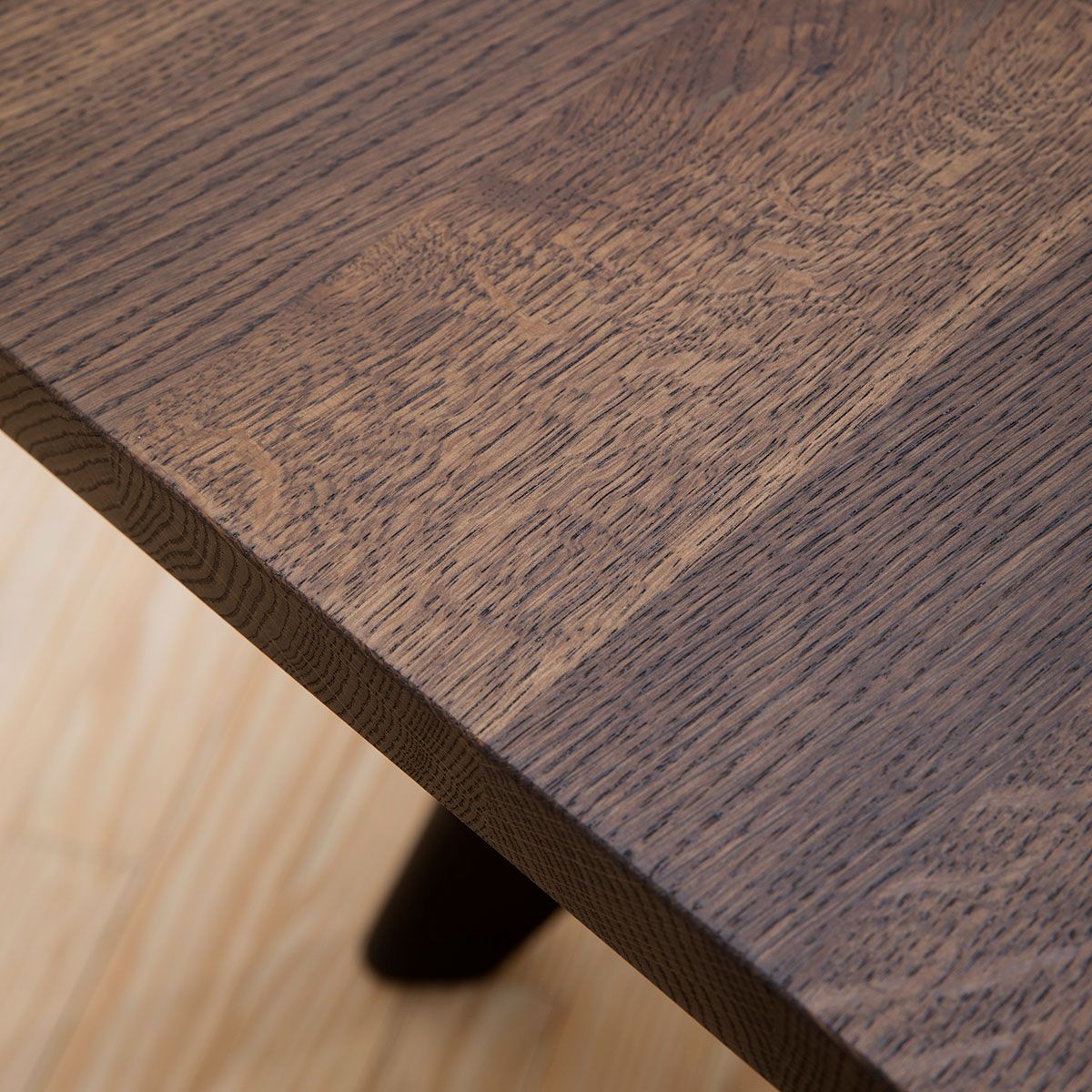 Mesa Solvay Roble ahumado – Vitra