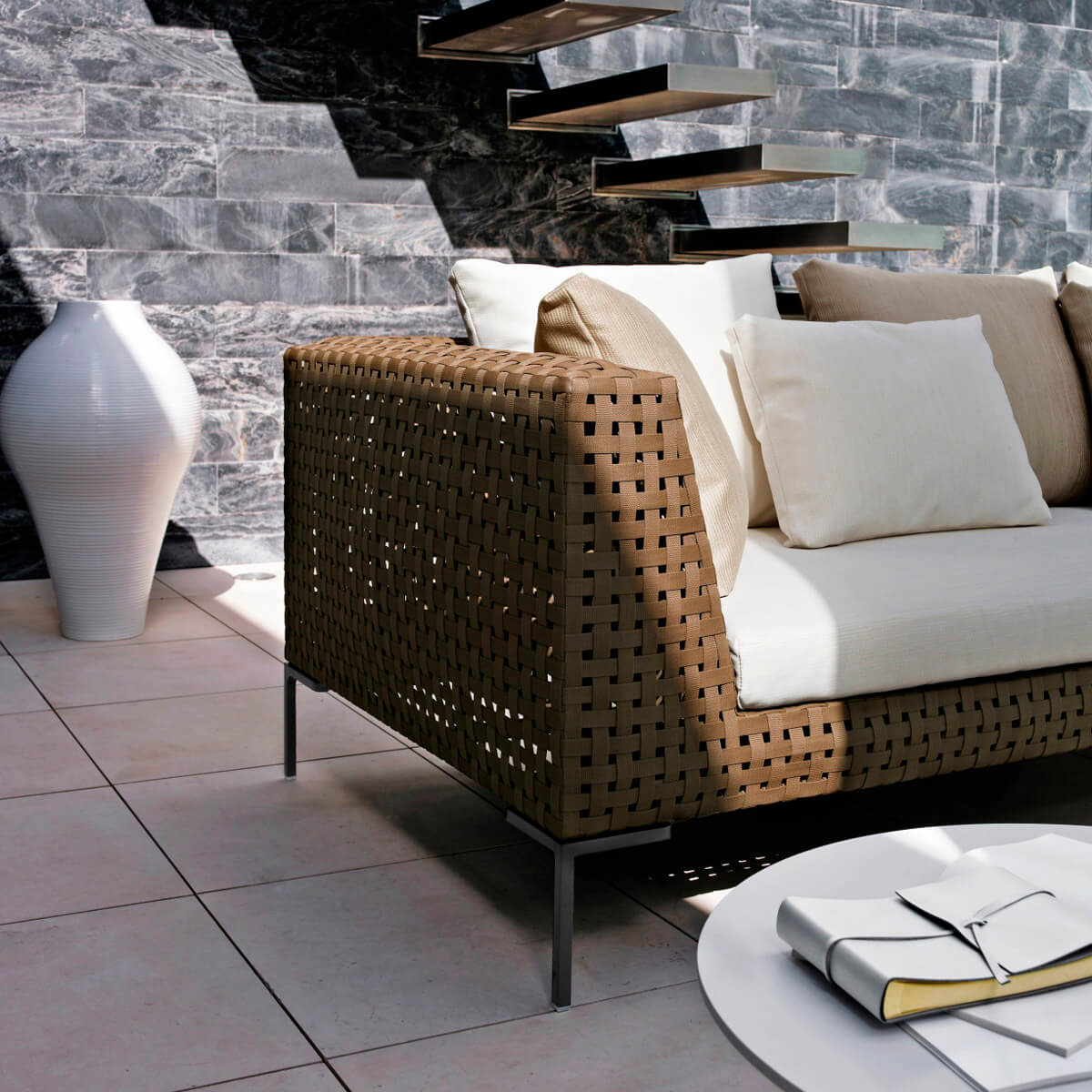 Sofá Charles Outdoor - B&B Italia Outdoor Sofá Charles Outdoor - B&B Italia Outdoor