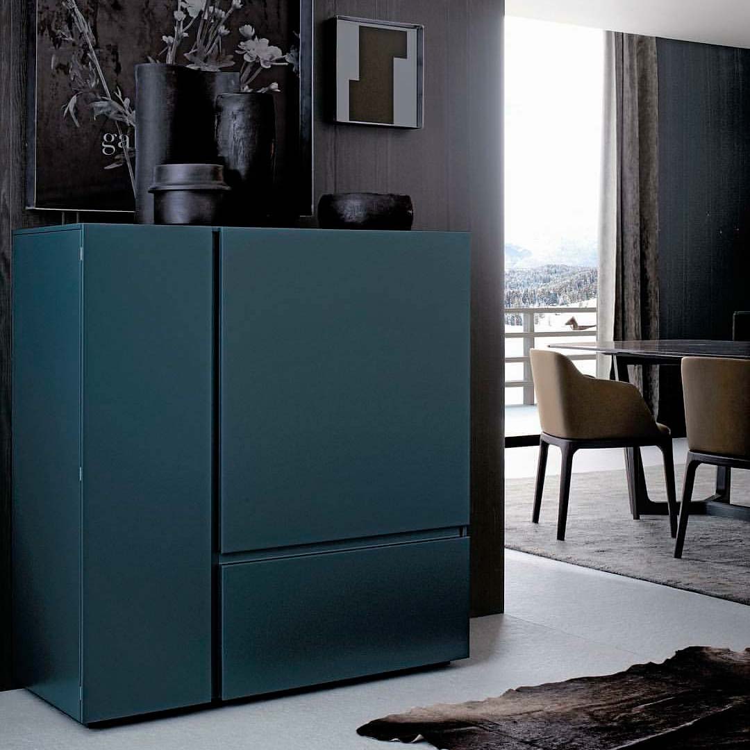 Aparador Free Alto – Poliform