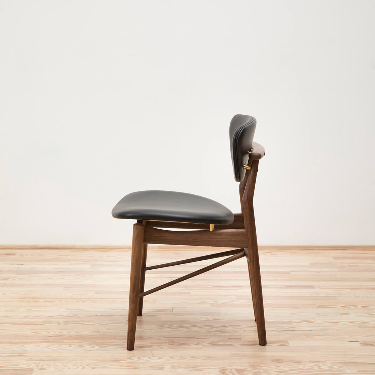 Silla 108 - House of Finn Juhl
