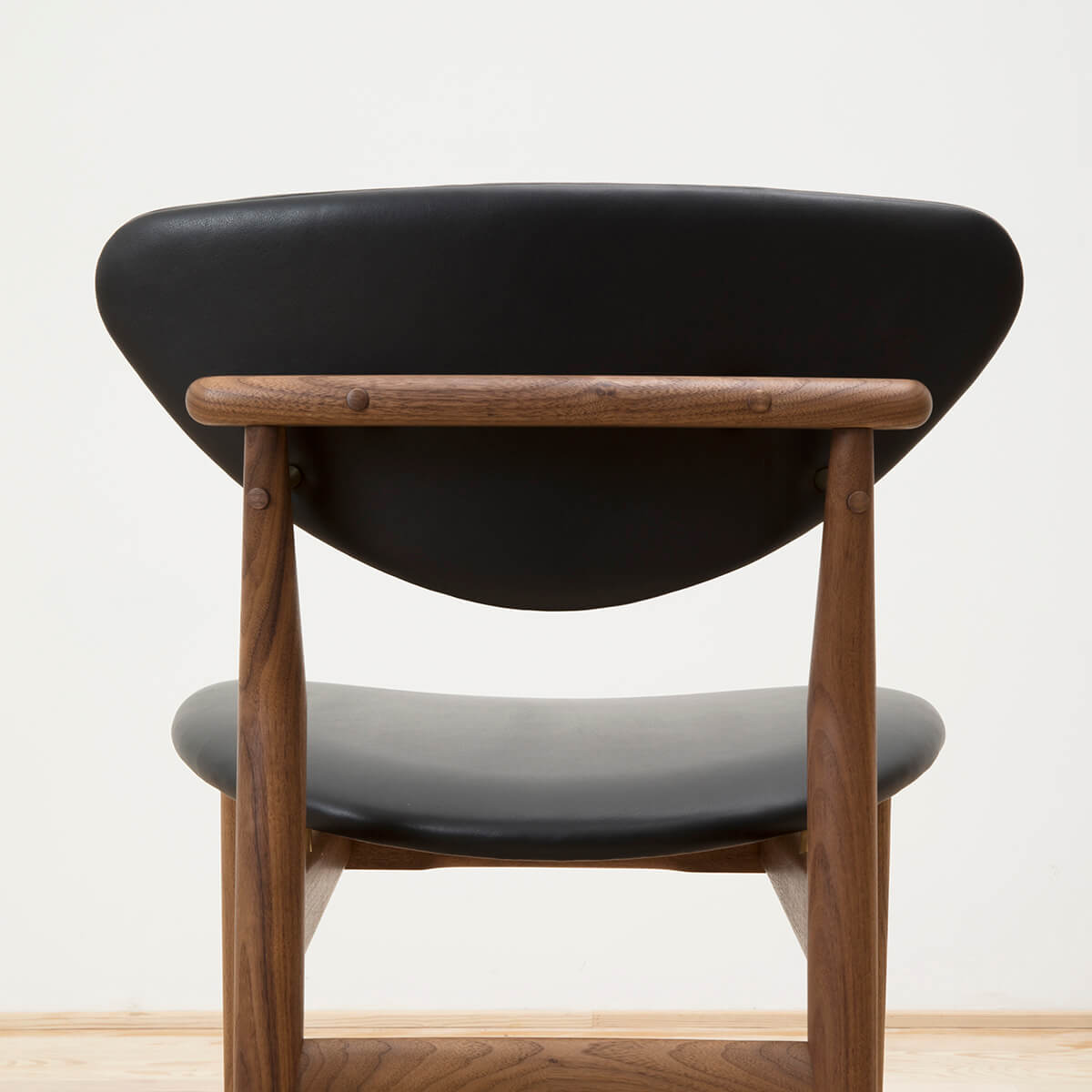 Silla 108 - House of Finn Juhl