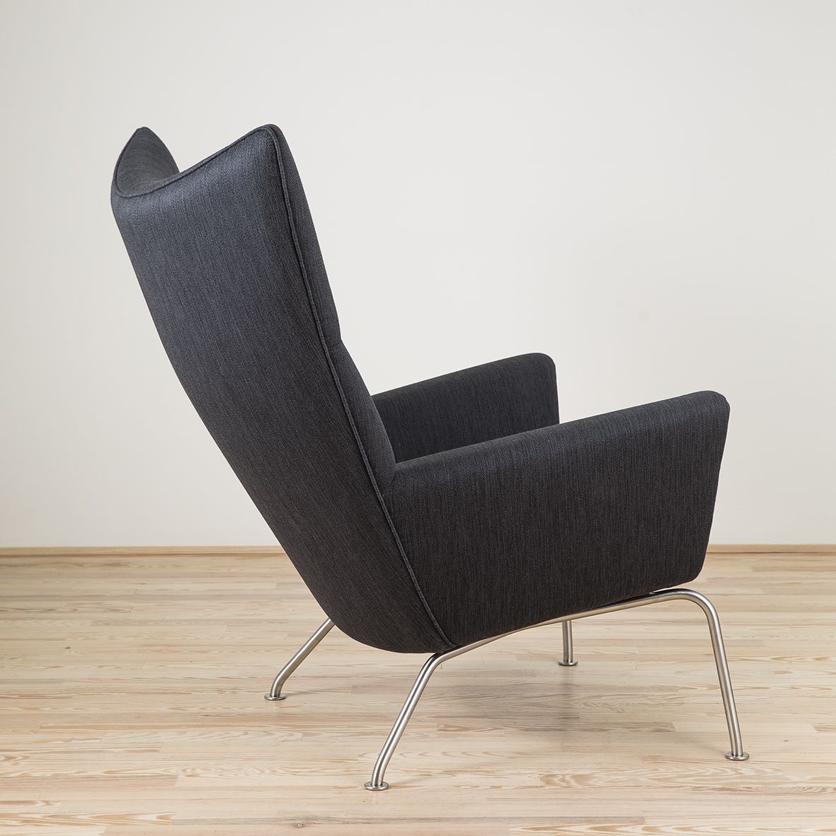 Butaca CH445 diseñada por Hans J. Wegner y editada por Carl Hansen