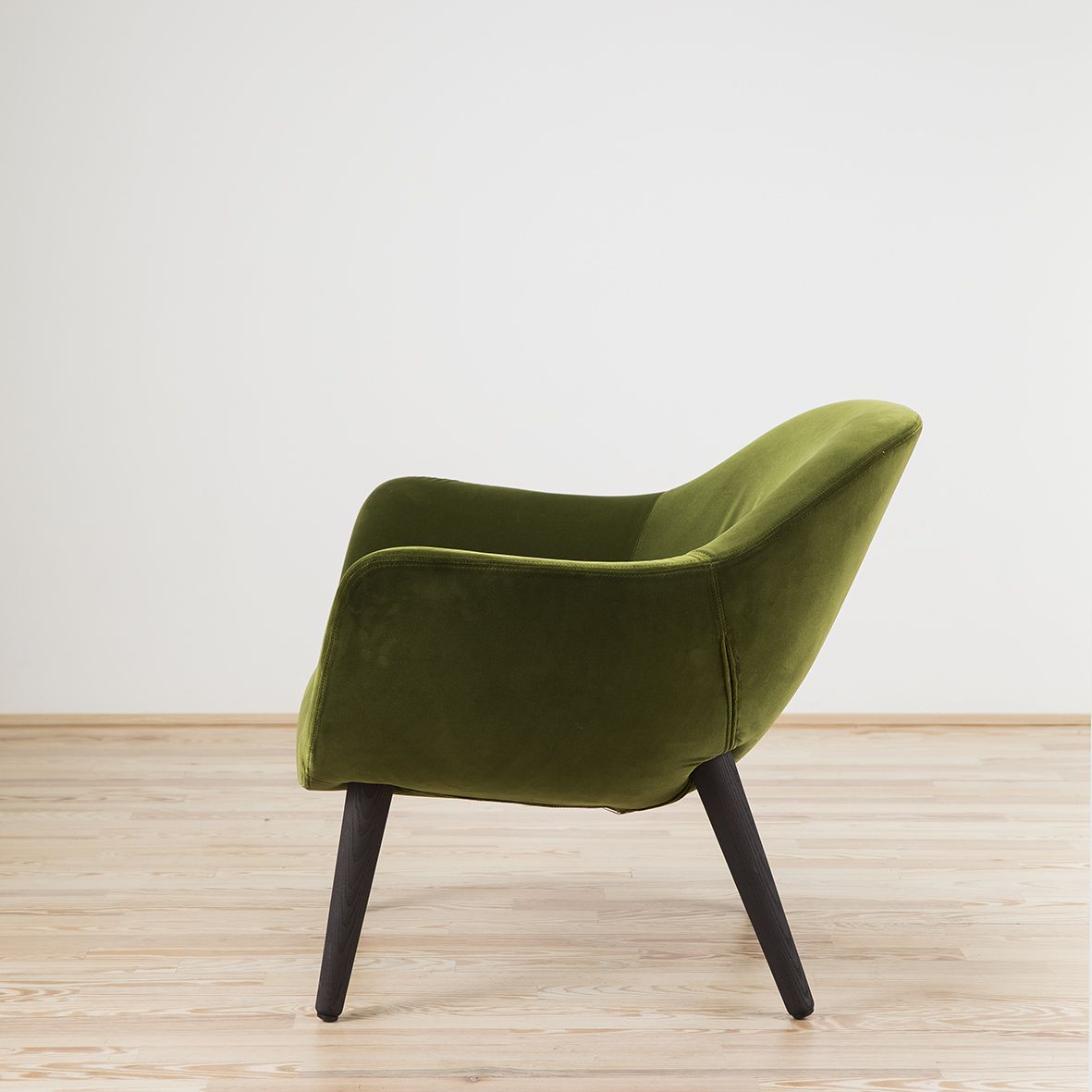 Butaca Mad diseñada por Marcel Wanders y editada por Poliform