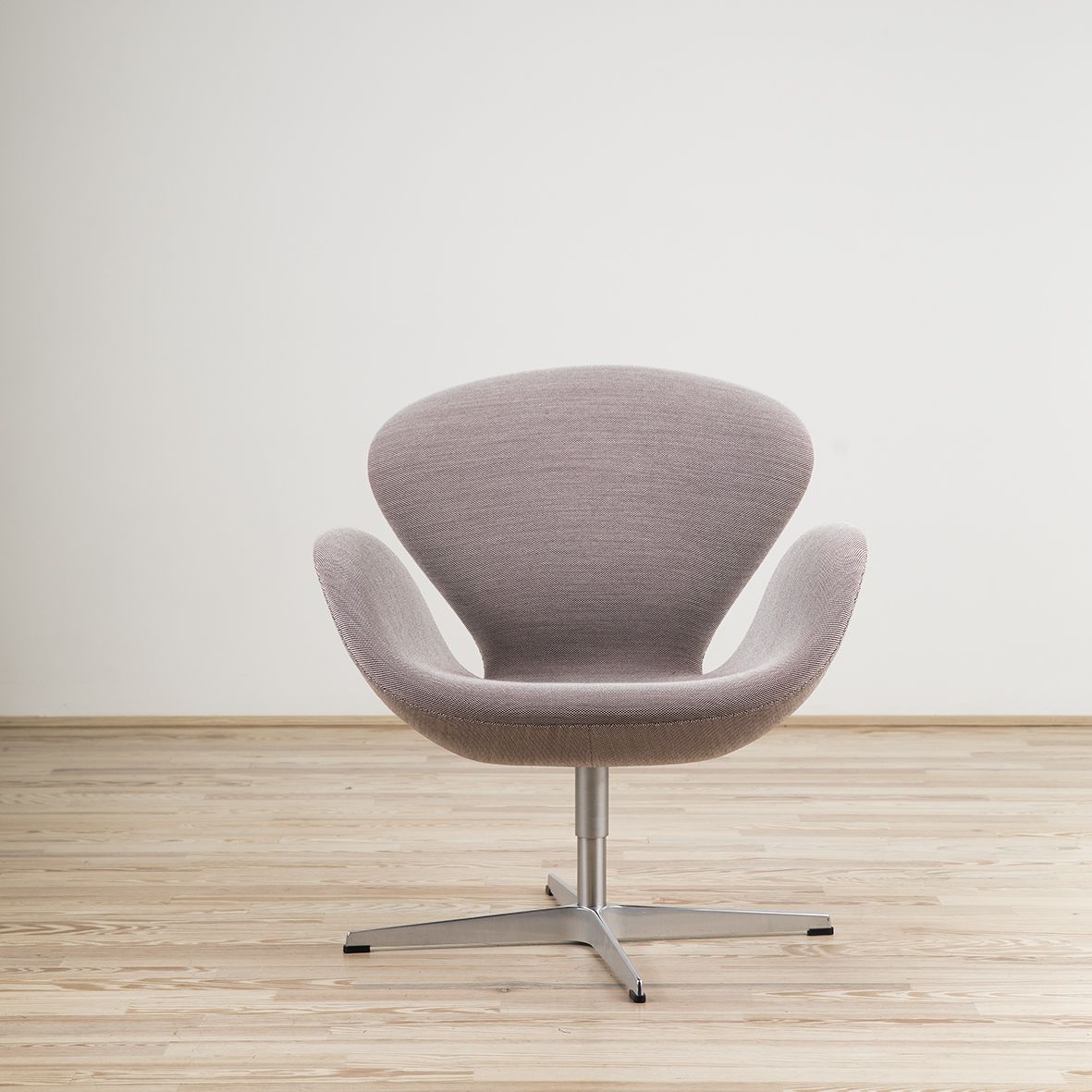 Butaca Swan diseñada por Arne Jacobsen - Fritz Hansen Butaca Swan diseñada por Arne Jacobsen y editada por Fritz Hansen