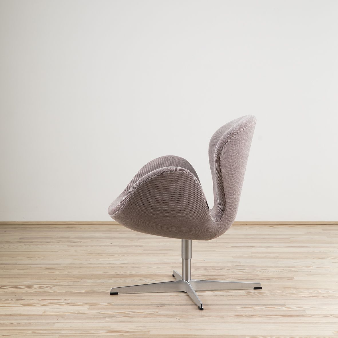 Butaca Swan diseñada por Arne Jacobsen - Fritz Hansen Butaca Swan diseñada por Arne Jacobsen y editada por Fritz Hansen