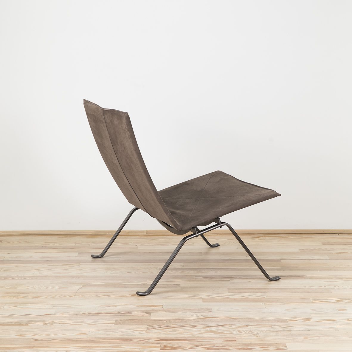 Sillón PK22 Anniv diseñado por Poul Kjærholm - Fritz Hansen Sillón PK22 Anniv diseñado por Poul Kjærholm y editado por Fritz Hansen