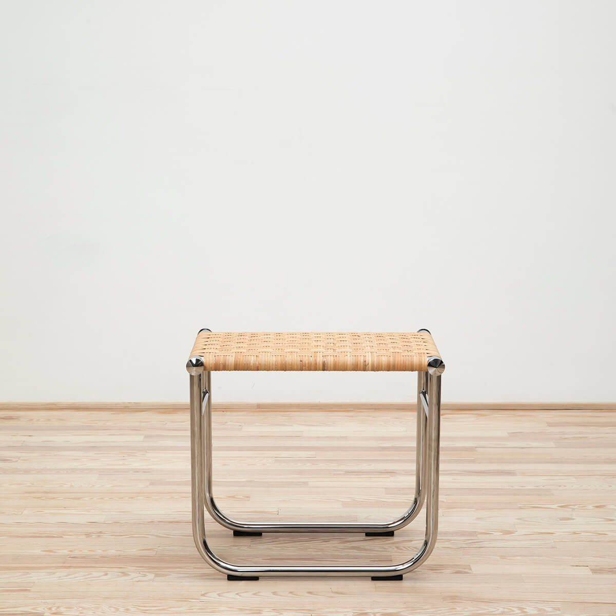 Taburete LC9 Rattan - Cassina