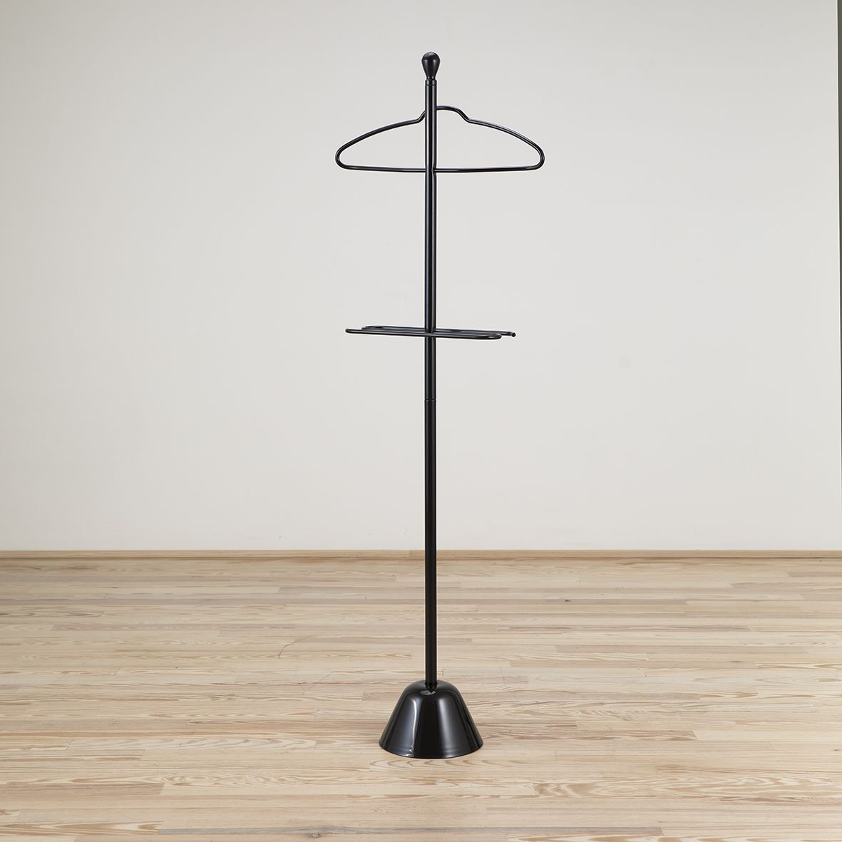 Galán Servonotte diseñado por Achille & Pier Giacomo Castiglioni y editado por Zanotta