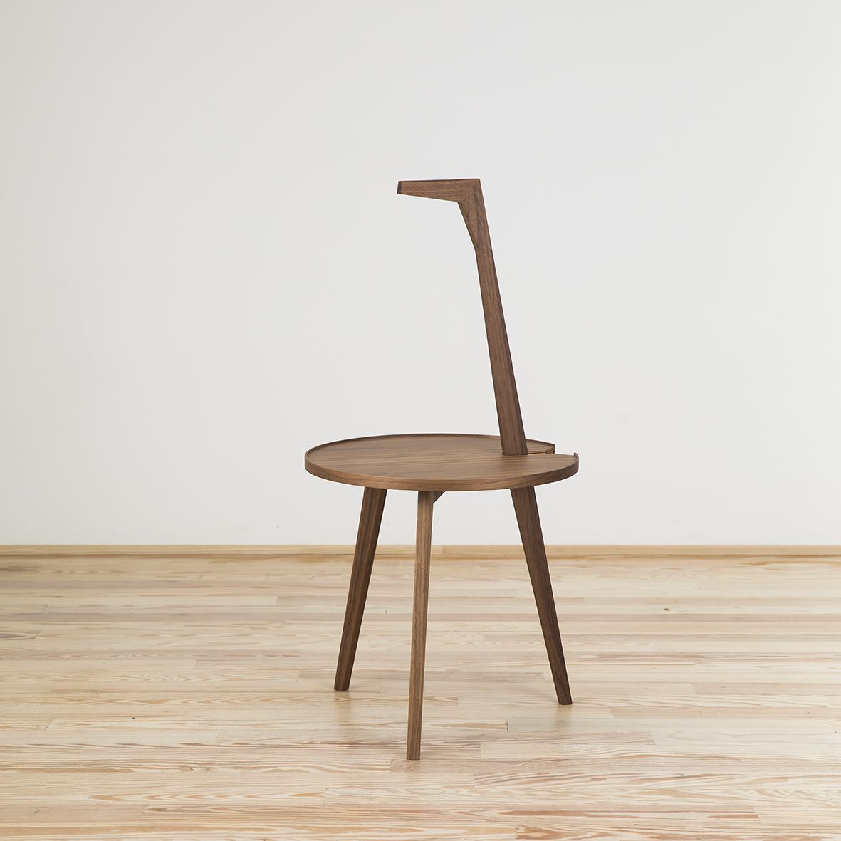 Mesa Cicognino diseñada por Franco Albini y editada por Cassina