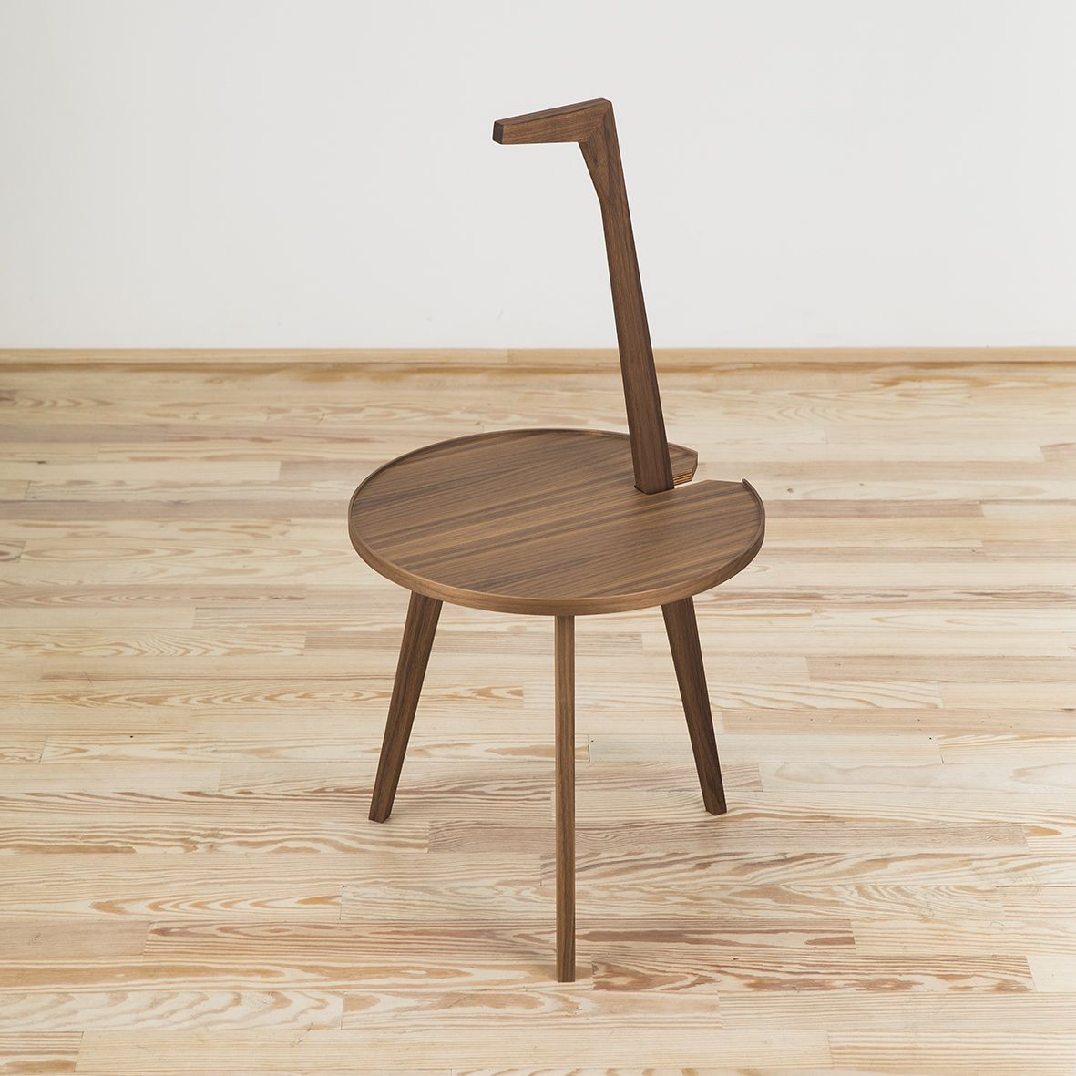 Mesa Cicognino diseñada por Franco Albini y editada por Cassina