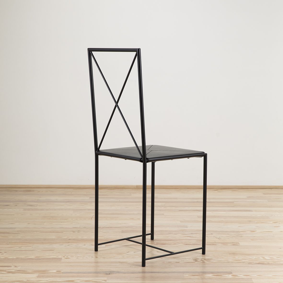 Silla Moka diseñada por Asnago & Vender y editada por Flexform