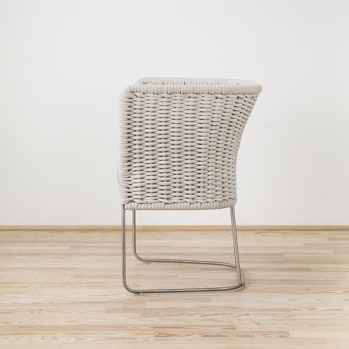 Sillón Ami diseñado por Francesco Rota y editado por Paola Lenti